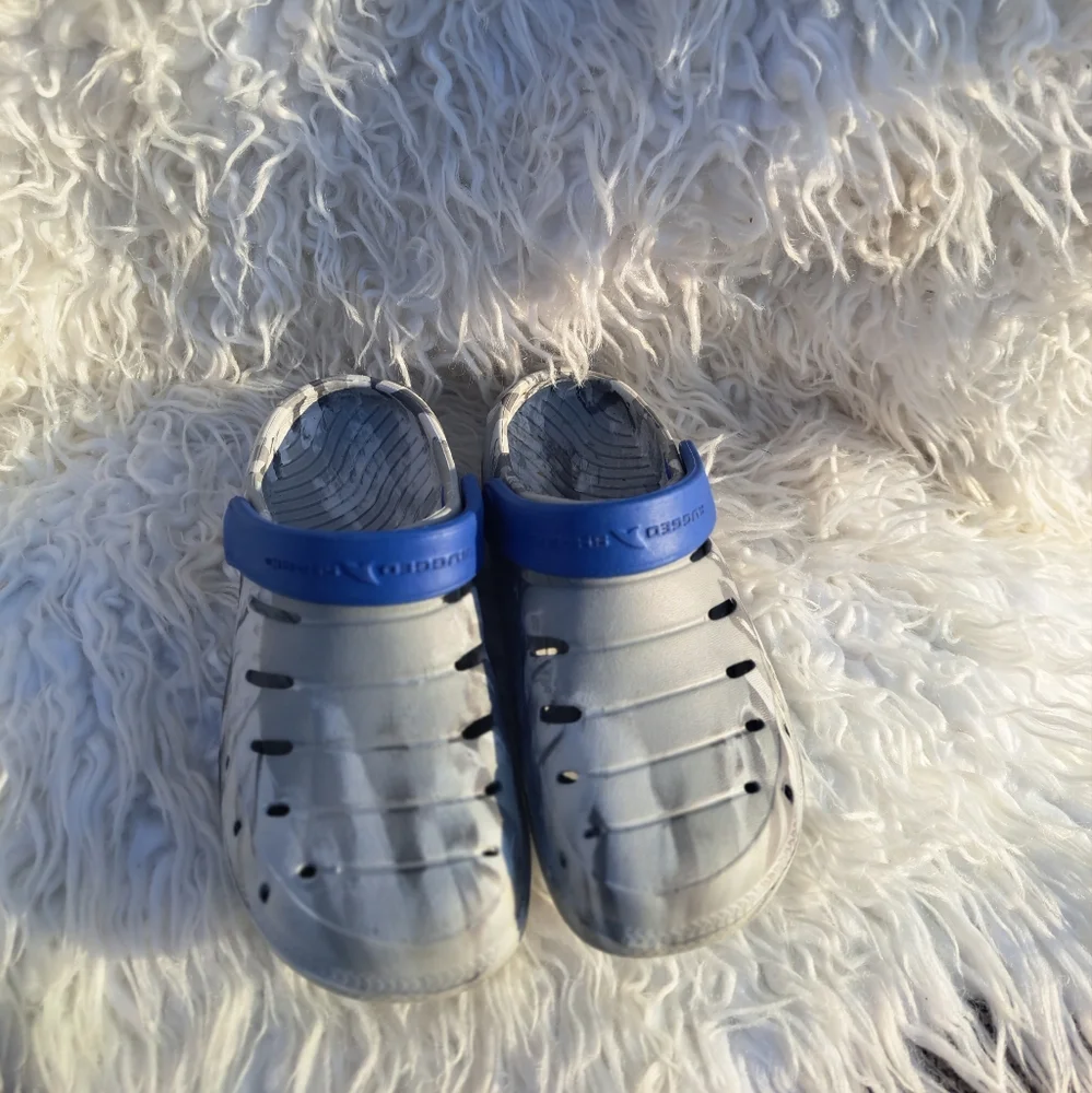 Rugged Shark Blue and Gray Clogs🦕🐳🐬
